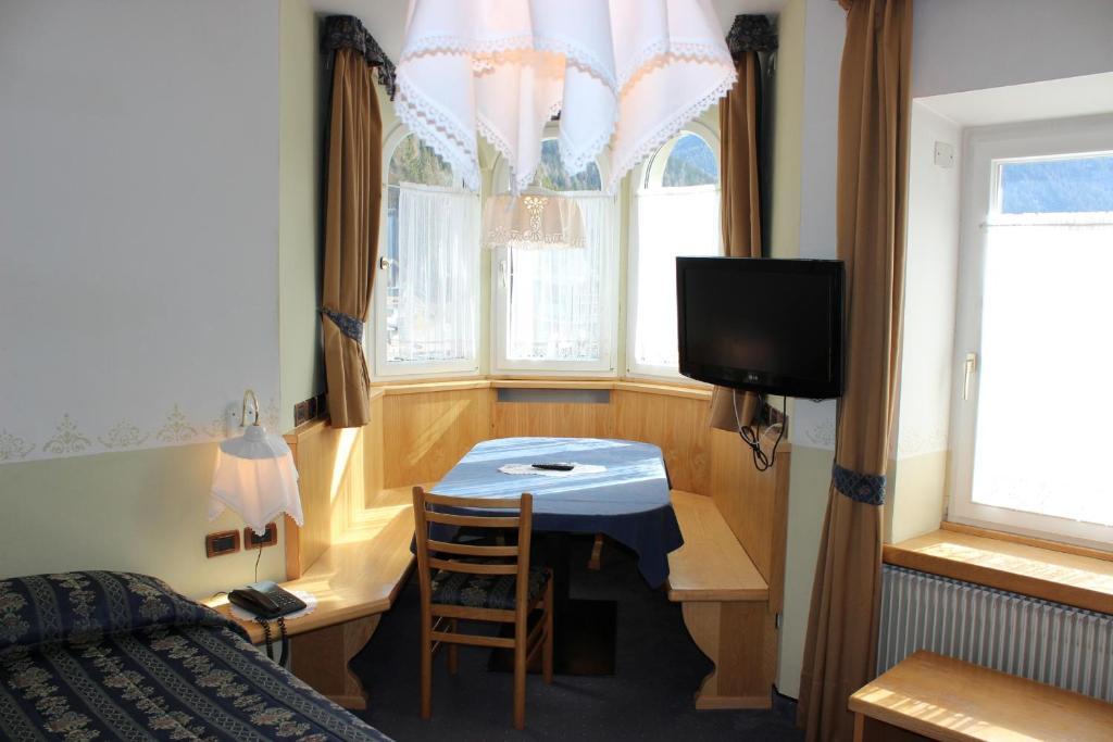 Hotel Rosalpina 3*